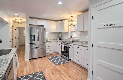 Afton Cabaña | Charming Afton Cottage w/ Fire Pit & Grill!