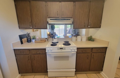 Northeast Pensacola Casa | Charming Airport 2bdr Retreat in Heart of Pensacola