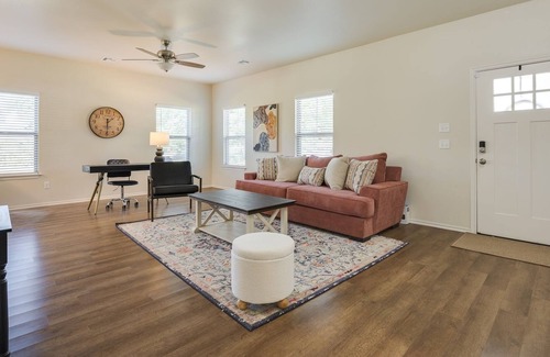 Central Oklahoma City Casa | Charming Allure Guest House Near Hospitals by RedAwning
