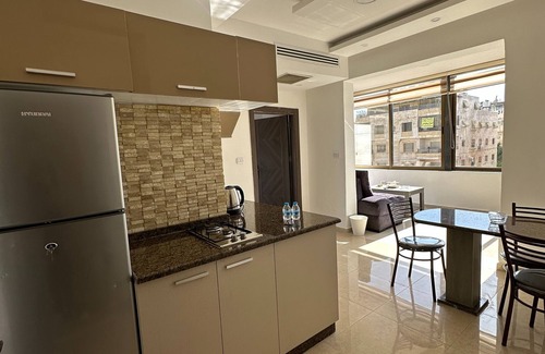 Amman Apartamento | Charming Amman Apartment With Electric Heating & Pool Access