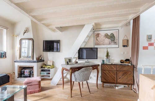 Quartier de la Monnaie Apartamento | Charming and Chic Home - Notre Dame