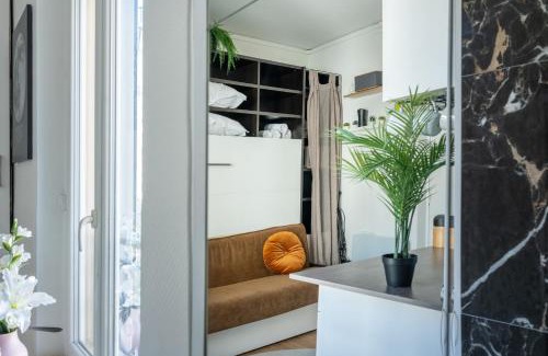 18th Arrondissement Hotel | Charming and Compact Studio-Jules Joffrin - Montmartre