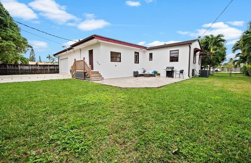 Westchester Casa | Charming and cozy family home 3 Bedrooms for up to 6 guests