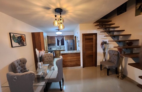 Santo Domingo Apartamento | Charming and spacious home. Private roof top access. Safe and quiet neighborhood