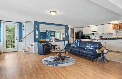 West Bath Cabaña | Charming and family-friendly 2-bedroom waterfront cottage in peaceful West Bath