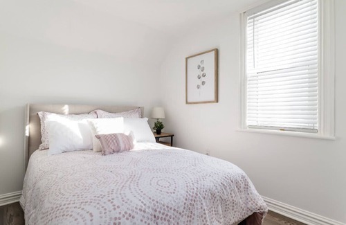 Arnprior Casa | Charming and Newly Renovated home in Arnprior