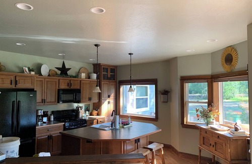 Grantsdale Casa | Charming and private 3-bedroom house on Camas Creek South of Hamilton