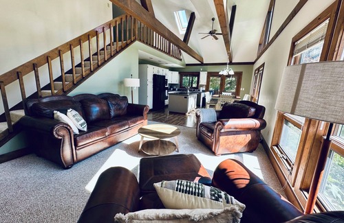 East Leroy Casa | Charming and Quiet House in Battle Creek on Private 7 acres!