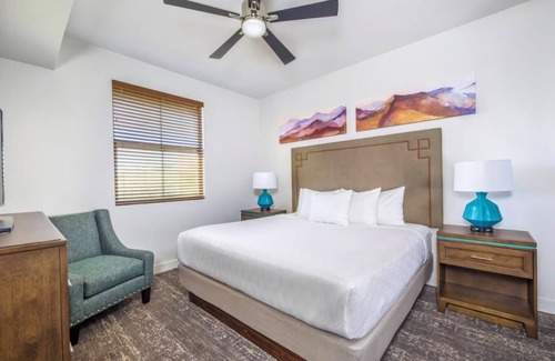 South Scottsdale Complejo | Charming and Spacious 2-bedroom Resort with AC, Fitness, and Pool in Scottsdale