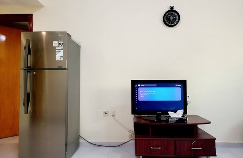 Al Qasimia Apartamento | Charming and spacious 2-bedroom apartment with 2 bathrooms, kitchen and balcony.