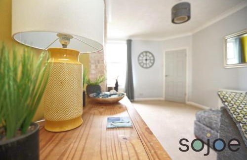 Lowestoft Casa | Charming and spacious 3 bedroom house very close to the beach