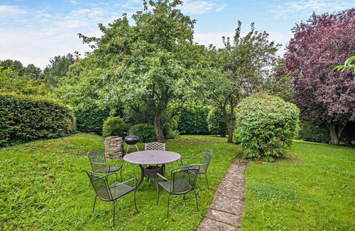 Longborough Cabaña | Charming and welcoming dog friendly - Horseshoe Cottage
