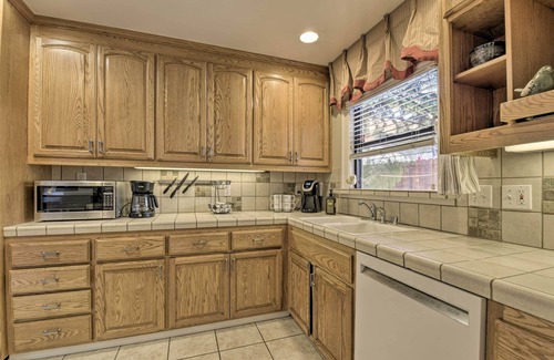 Antioch Casa | Charming Antioch Home w/ Private Yard + Grill