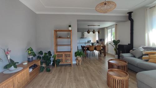 Ensues-la-Redonne Apartamento | Charming apartment Côte Bleue