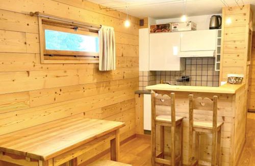 La Salle-les-Alpes Apartamento | Charming Apartment With Swimming Pool