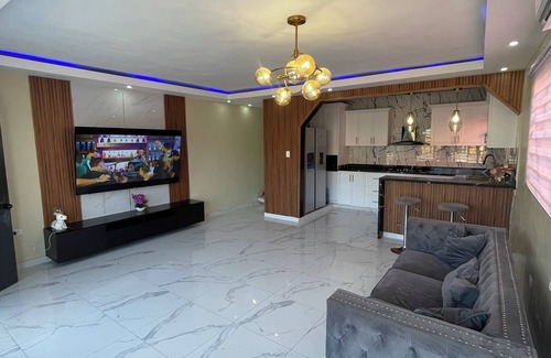 Vista Hermosa Apartamento | Charming apartment in phenomenal Santo Domingo with AC, WiFi, Pool