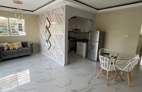 Vista Hermosa Apartamento | Charming apartment in phenomenal Santo Domingo with AC, WiFi, Pool