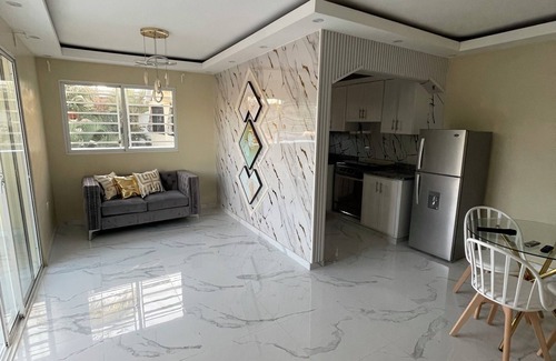 Vista Hermosa Apartamento | Charming apartment in phenomenal Santo Domingo with AC, WiFi, Pool