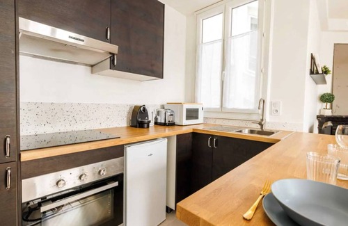 Saint-Vincent-de-Paul Condominio | Charming apartment, 18th district near Montmartre