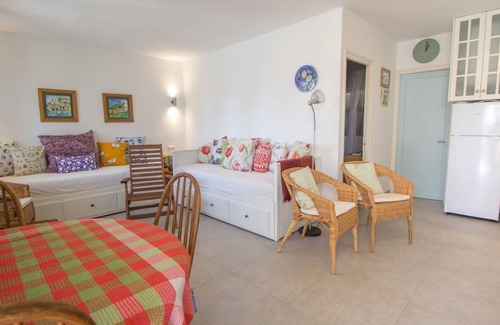Binisafua Casa | Charming apartment and pool facing the beach