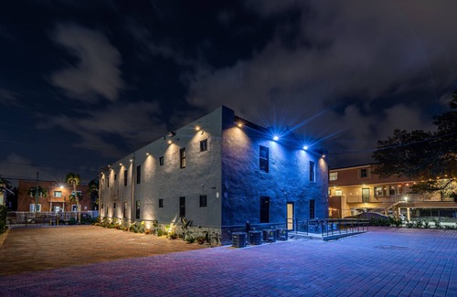 East Little Havana Apartamento | Charming Apartment Comfort Awaits