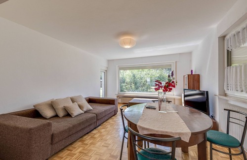 Fuldabruck Apartamento | Bonito apartamento en Fuldabrück con jardín.