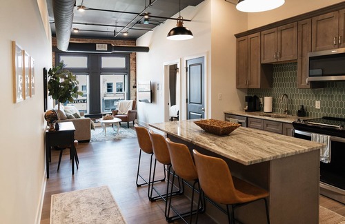 Troy Apartamento | Charming Apartment Downtown Troy