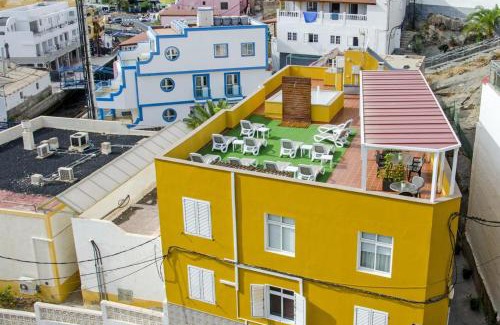 Lomo Quiebre Apartamento | Charming Apartment in Puerto de Mogán - 80m², Mountain/Sea View