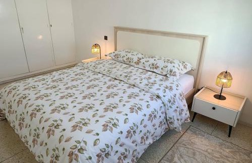 Hay Riad Apartamento | Charming Apartment for 5 Guests