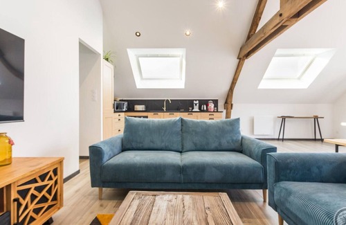 Parigny Apartamento | Apartamento con terraza, cocina equipada y juegos, a 38 km del Mont-Saint-Michel.