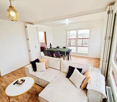 Ivry-port Apartamento | CHARMING APARTMENT WITH PANORAMIC SEINE RIVER & EIFFEL TOWER VIEWs