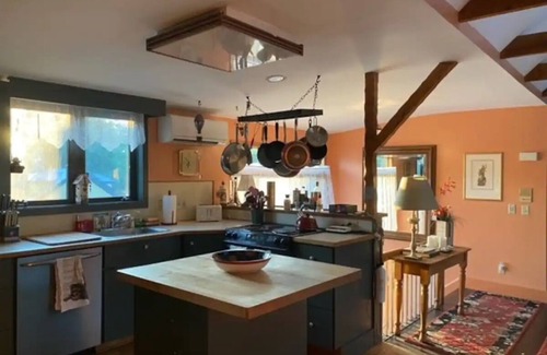 Pittsfield Apartamento | Charming Apartment In Berkshire Victorian Home