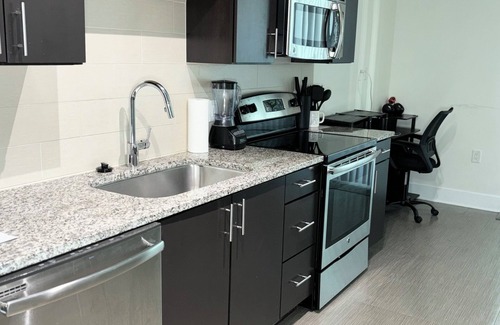 Buckhead Apartamento | Charming apartment in brilliant Atlanta with fitness room, WiFi, AC