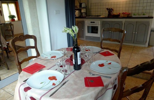 Vesseaux Apartamento | Encantador apartamento en gran XVII Mas, piscina y jardín.