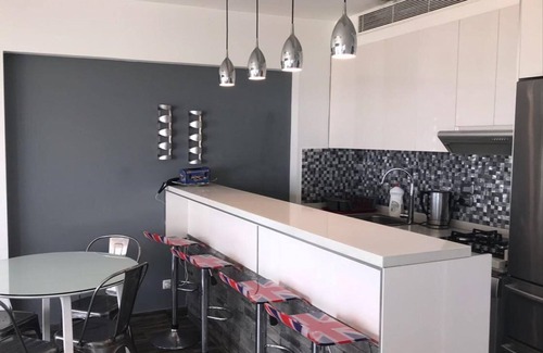 Zouk Mosbeh Apartamento | Charming Apartment in Siwar Resort, A 308
