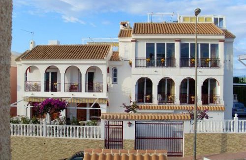 Puerto de Mazarrón Apartamento | Charming Apartment in Mazarrón with Sea View, 110 m²