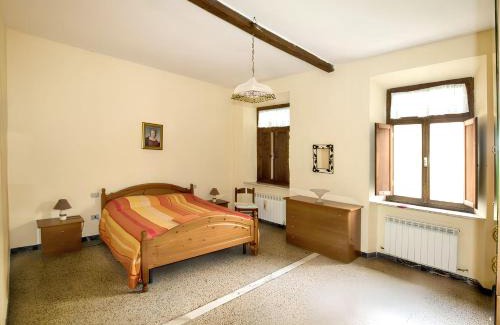 Massa Marittima Apartamento | Charming Apartment in Massa Marittima, Shared Pool