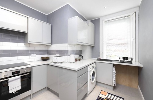 Leith Apartamento | Charming Apartment near Leith Links with Patio