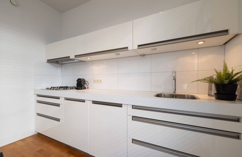 Museum Quarter Apartamento | Charming Apartment on the P.C. Hooftstraat. Stylish Comfort in the Heart of Amsterdam.