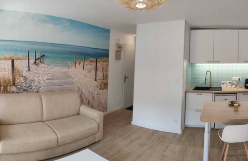 Morbihan Apartamento | Charming T2 ground floor apartment in Carnac 200 m from the beach with garden and terrace
