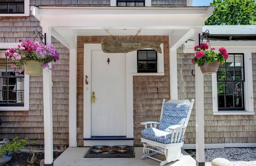 West Barnstable Apartamento | Charming Apartment w/Spa Near Beach, Pets Welcome!