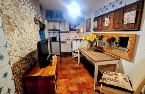 Centro histórico Apartamento | Charming Apartment With Beautiful Views in old Town of Cuenca