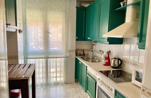 Poniente-Sur Apartamento | Apartamento con Piscina y Garaje en Barrio Comercial de Córdoba