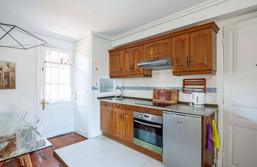 Hendaye Apartamento | Encanto en Hendaya: apartamento con balcón y 2 habitaciones