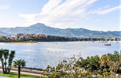 Hendaye Apartamento | Encanto en Hendaya: apartamento con balcón y 2 habitaciones