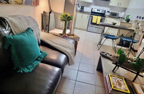 Escazú Apartamento | Encantador apt en zona exclusiva cerca a Starbucks, avenida escazu,Hospital Cima