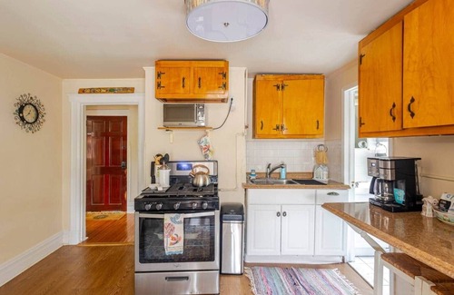 Montclair Apartamento | Charming Apt Walkable to Shop, Eat & NYC Transport