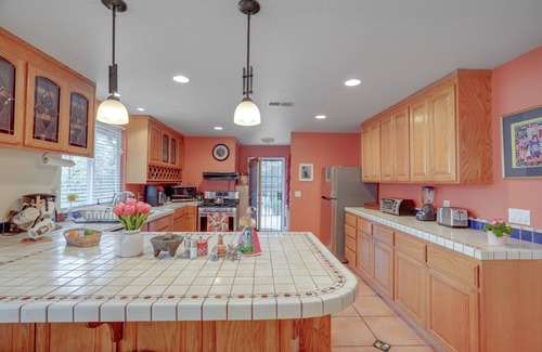Aromas Casa | Charming Aromas Home w/ Deck & Patio!