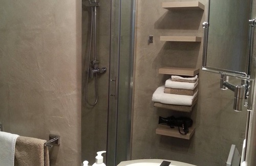 Vence Casa | Encantadora habitación de huéspedes en Vence. Idealmente ubicado entre Niza y Cannes