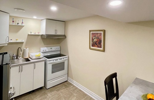 St. Davids Cama Y Desayuno | Charming B&B with WiFi/Kitchenette and AC in Marvelous Niagara-on-the-Lake